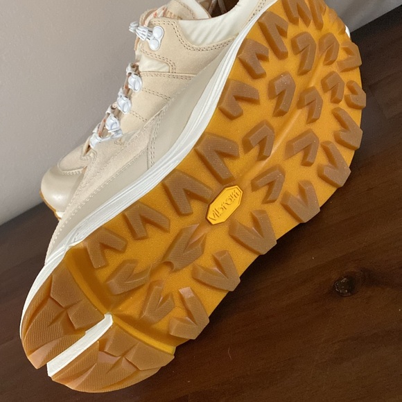 NWOB - Diemme hiking sneakers. Pastel peach and beige. Women’s 39/8 - Picture 5 of 9